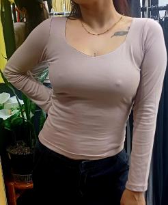 Remera Escote Corazon