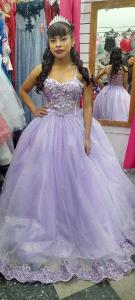 Vestido Lila de 15 Años Flores