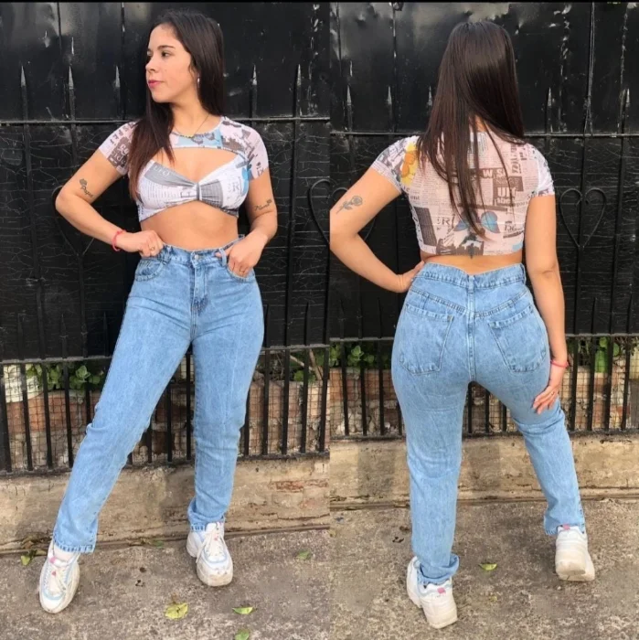 Pantalón Mom Celeste Rígido
