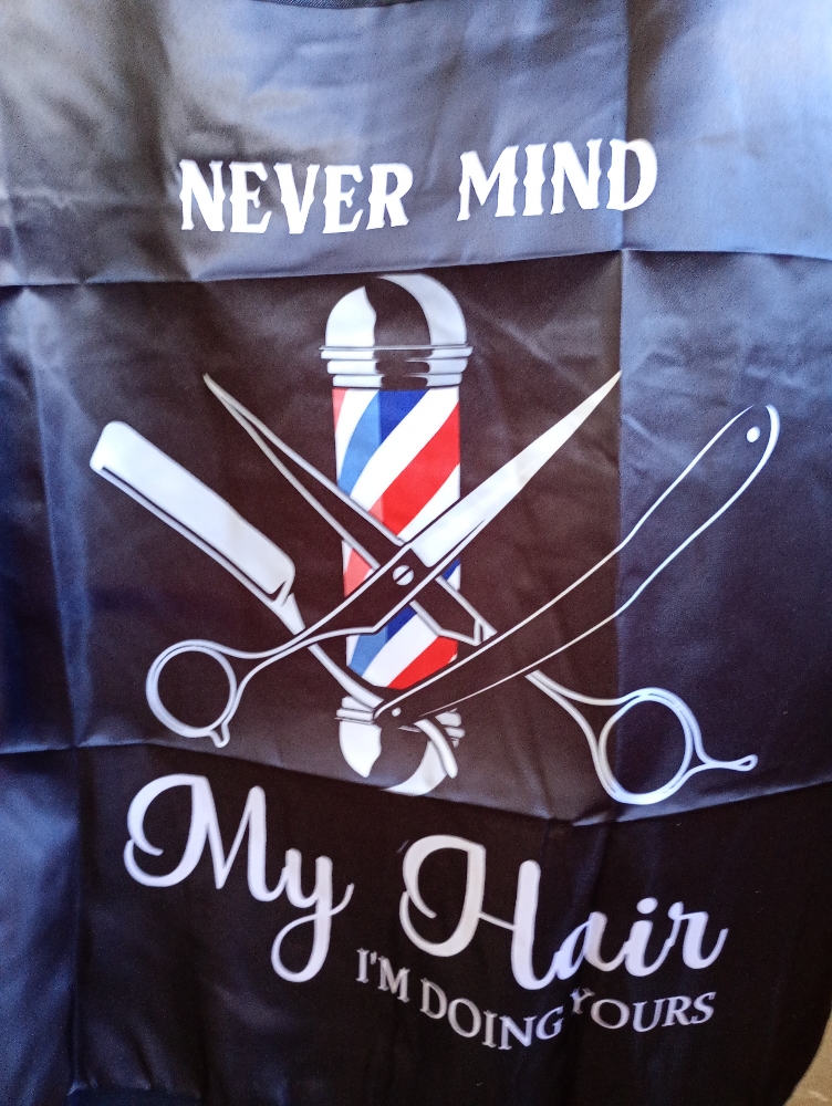 Delantal Barber Tela de Capas Gruesa Excelente Calidad - Imagen 3