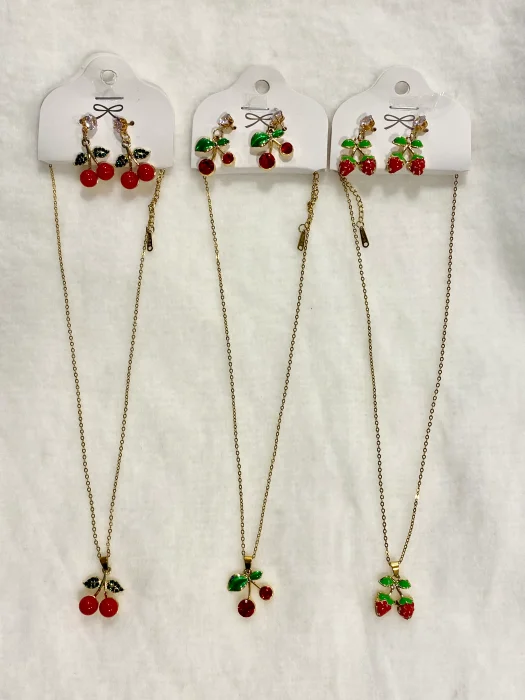 Conjunto Collar y Aros de Cereza Frutilla
