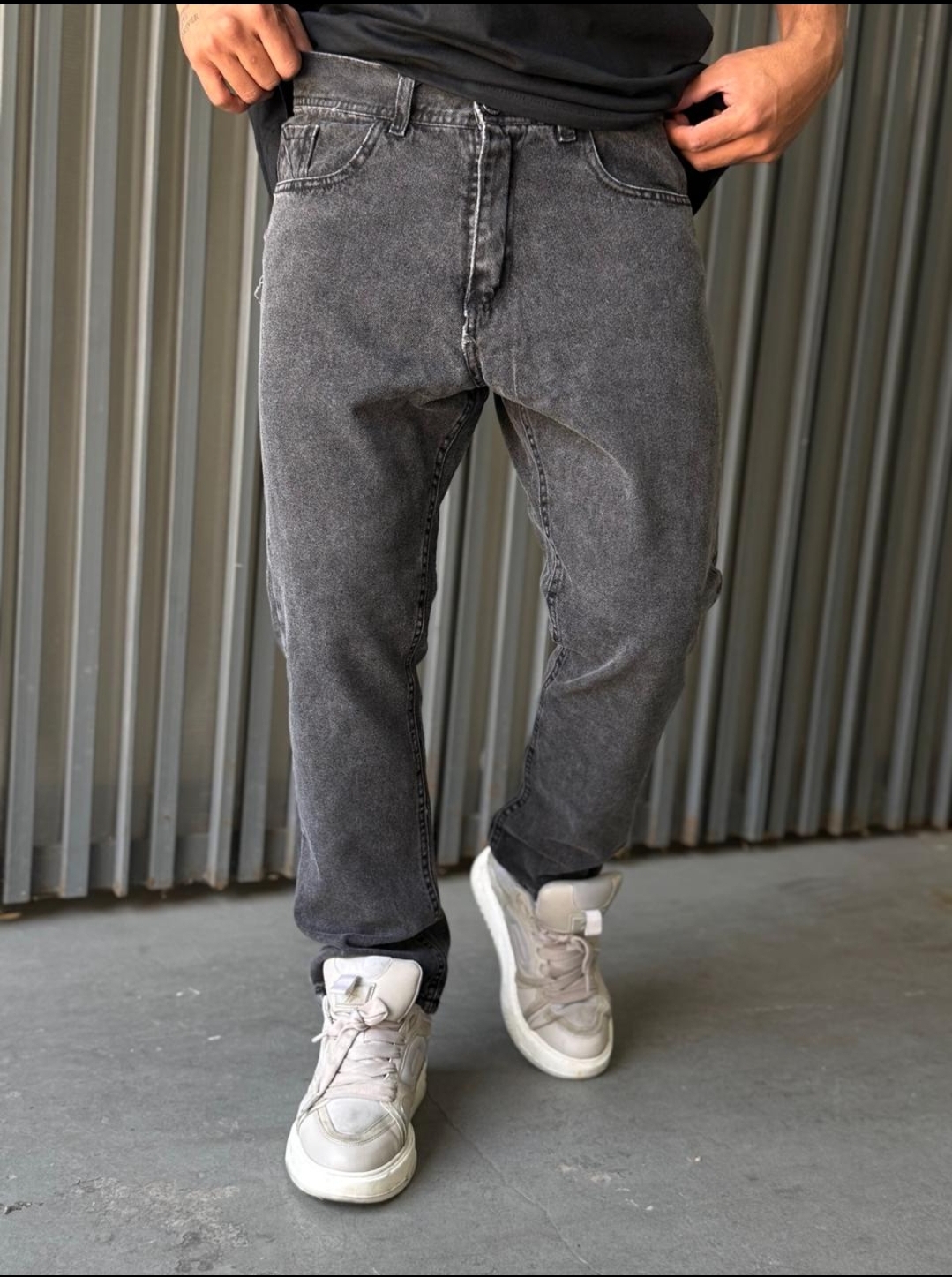 Jean Semi Baggy - WhatsApp%20Image%202026-04-11%20at%2011.41.36%20AM%20(1).jpeg