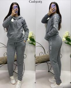Conjunto Frizado de Mujer