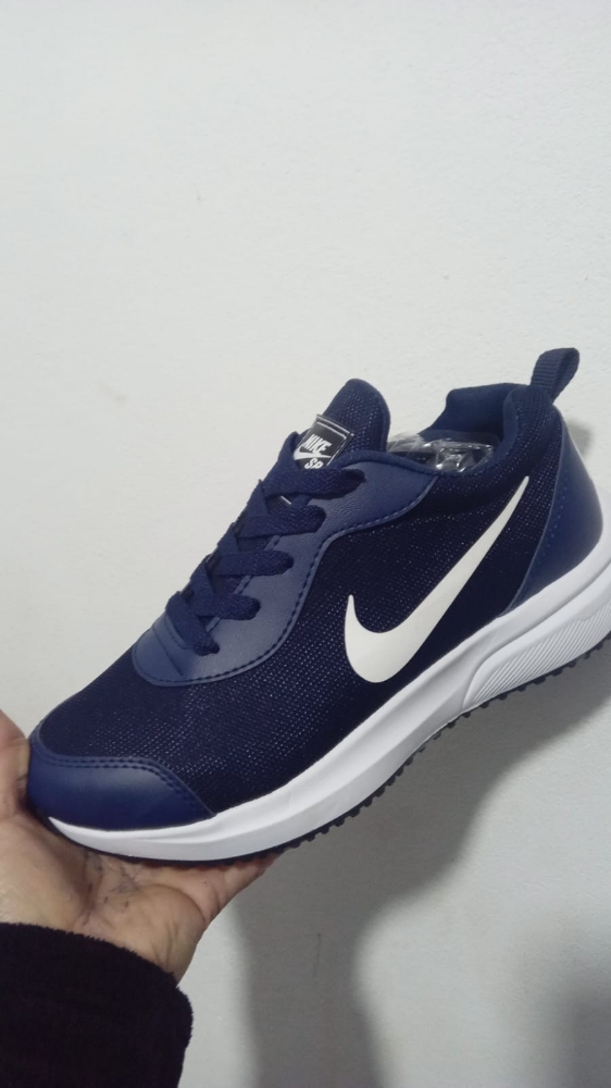 Zapatillas Nike - Imagen 3