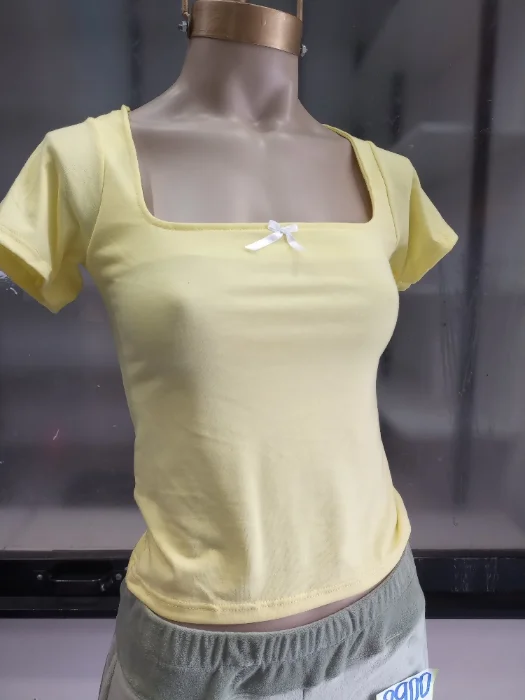 Remera  Lisas Cuello Espejo Estilo Coquette