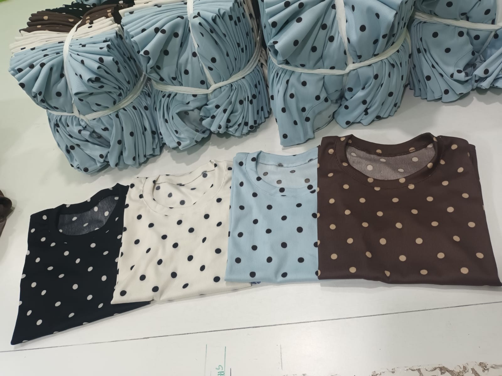 Remeras de Morley Viscosa con Lunares - Imagen 3