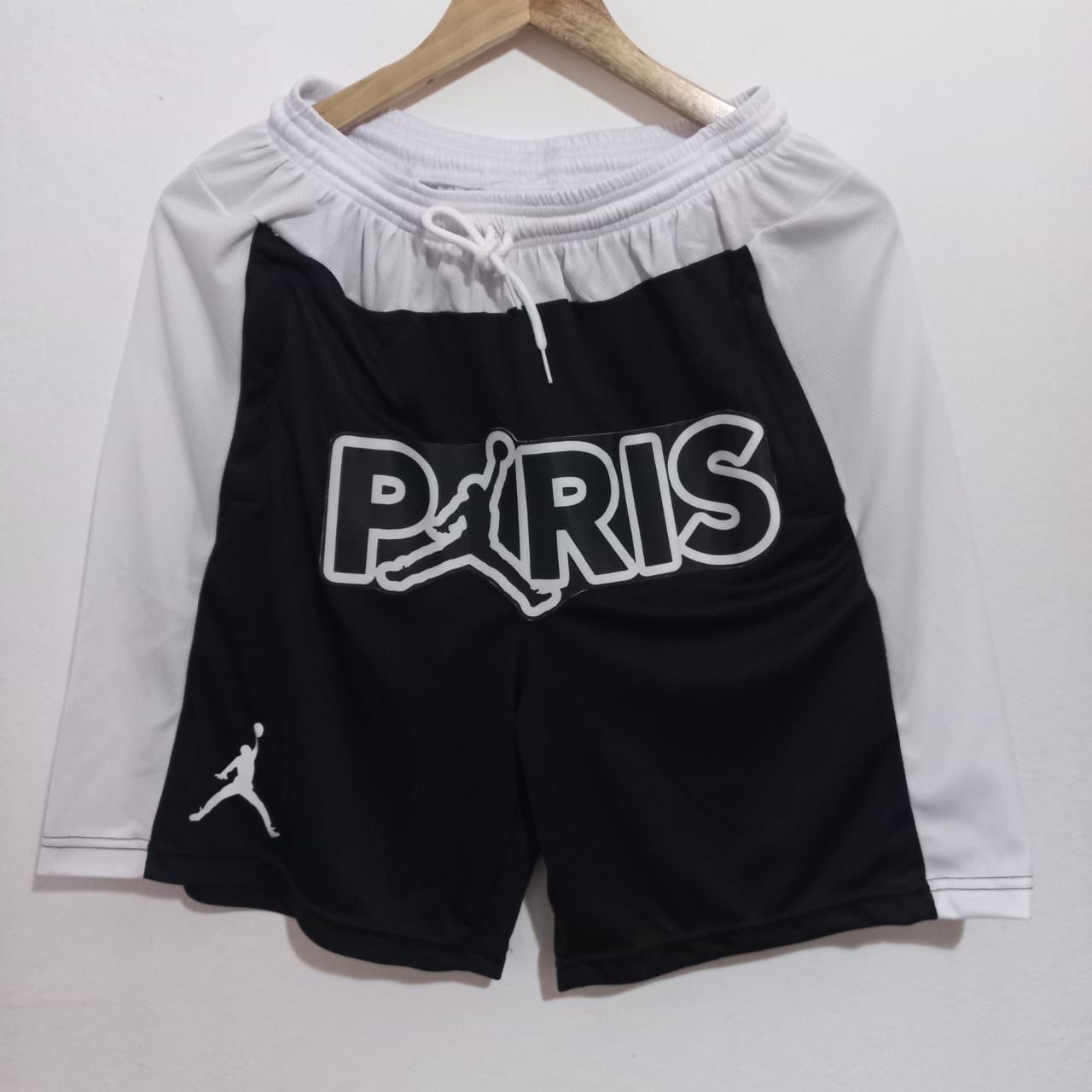 Short Nba Premium con Cierre - 69f5e36b-155f-4a41-9d7b-3c9a317f7dc3.jpeg
