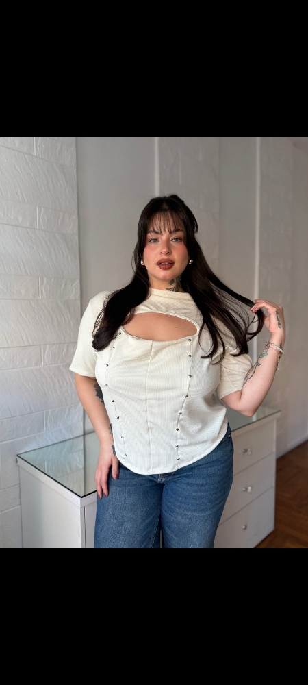 Remera Tachas Curvy - Imagen 4