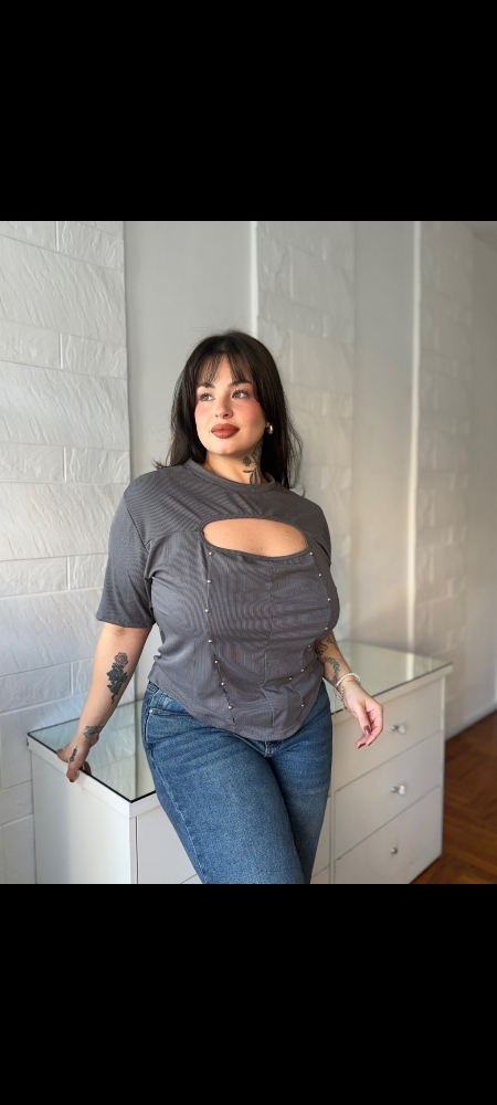 Remera Tachas Curvy - Imagen 6