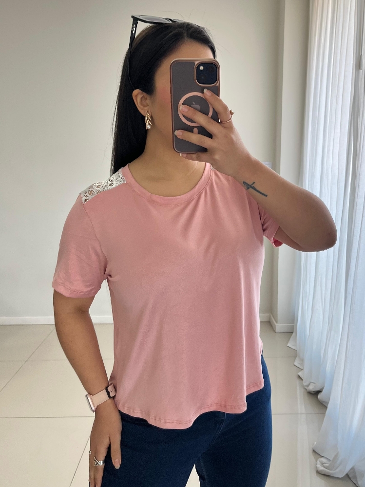 Remera con Encaje en Hombro de Modal - Imagen 3
