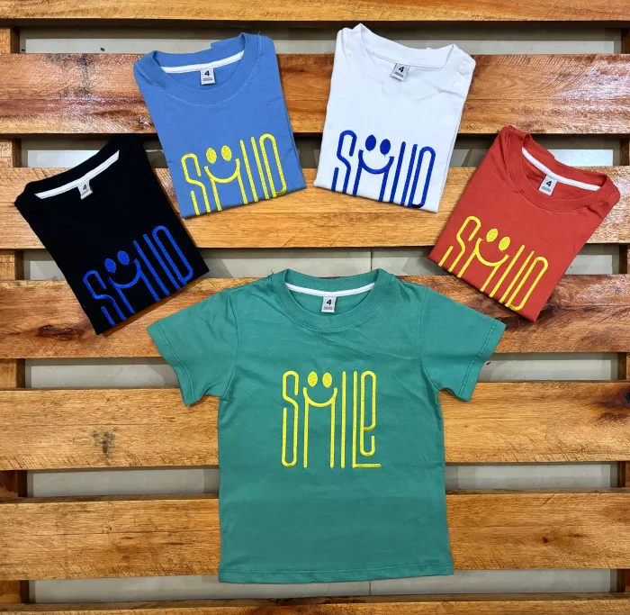 Remera de Algodón Smile Bordado
