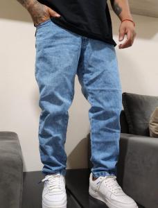Jeans Mom