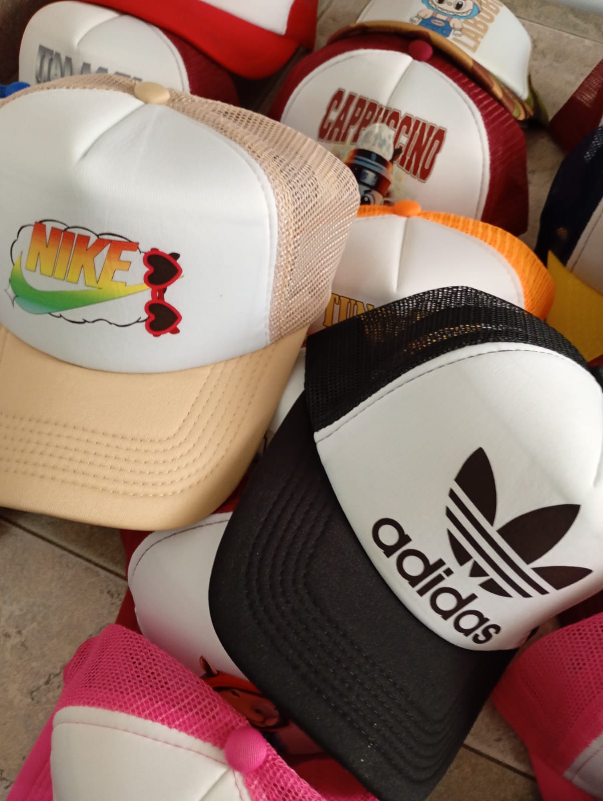 Gorras - WhatsApp%20Image%202025-09-07%20at%2013.10.50.jpeg