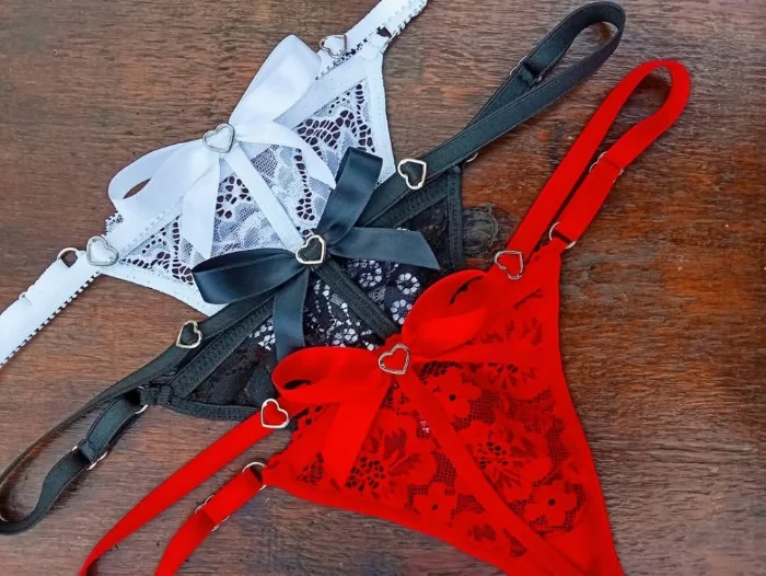 Colaless Erotica  con Moño
