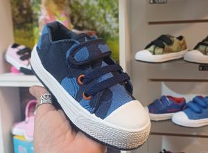 Zapatillas con Abrojo de  Lona en Kids 22 al 35