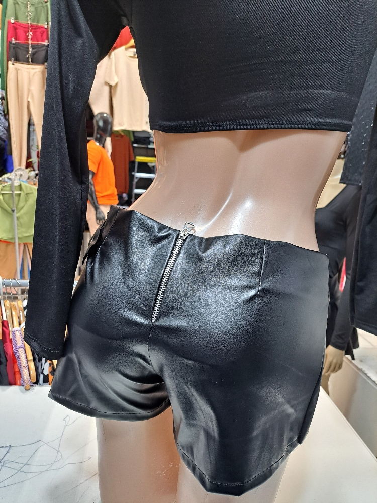 Short Pollera Tableada Cuerina - Imagen 4