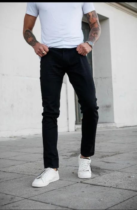 Pantalón Jeans Semi Chupin Negro