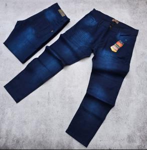 Pantalón Modelo Clásico de Hombre . Semi Chupín. - Miniatura 3