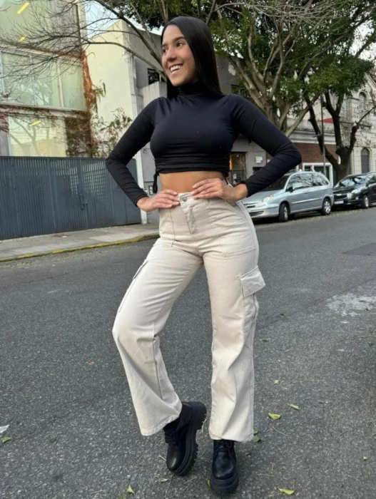 Pantalón Wide Leg Cargo Beish