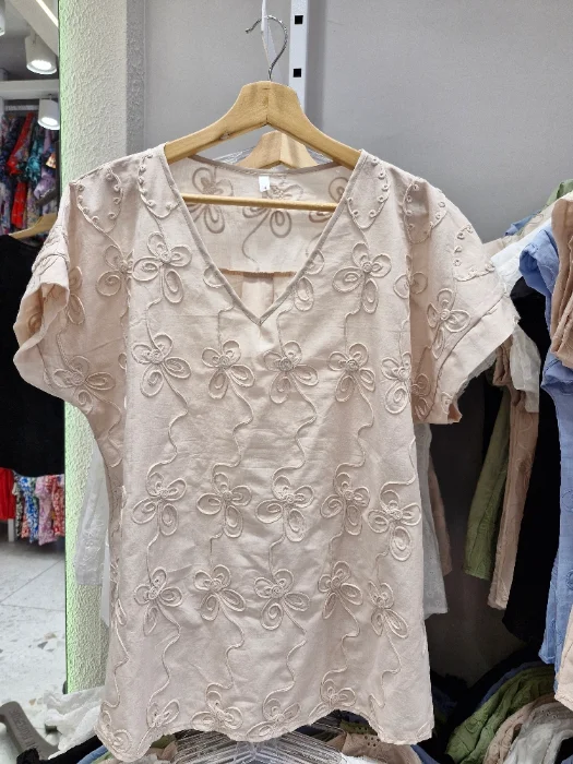 Todo Brodery Escote V