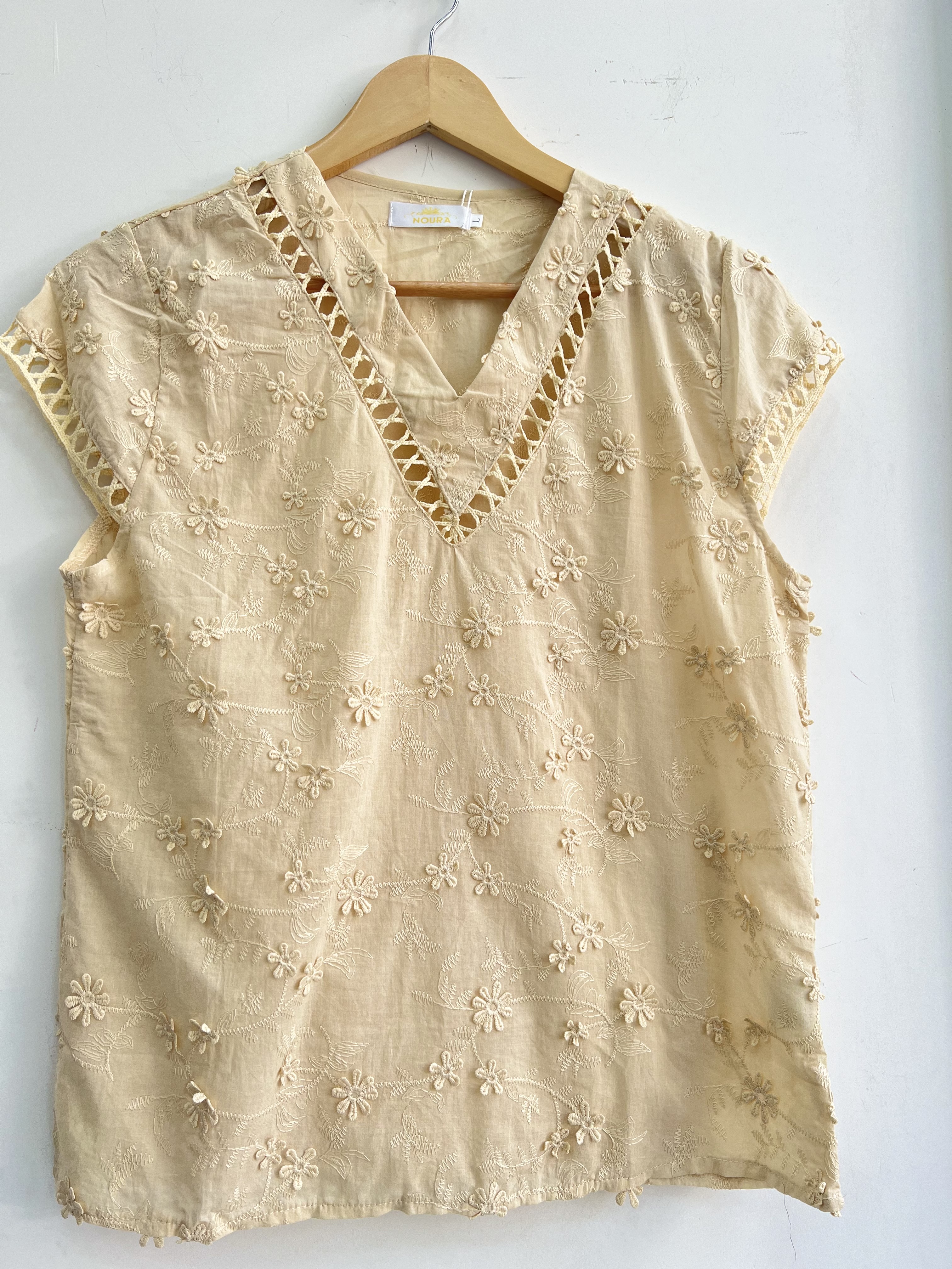 Blusa Carla Bordada 3d Importada - IMG_4695.jpeg