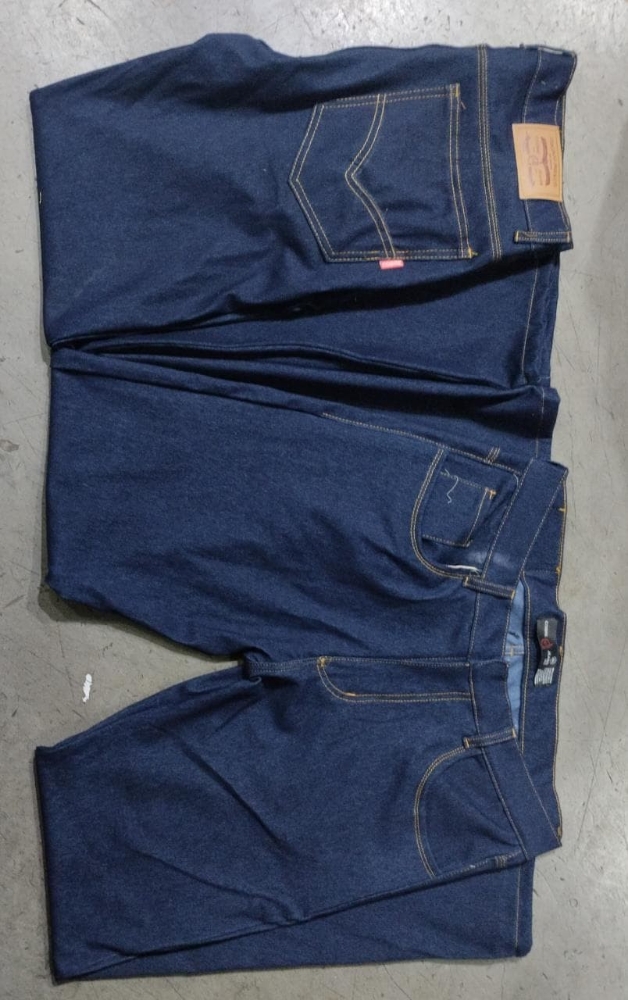 Jeans Corte Levis  Talle Especial - Imagen 2