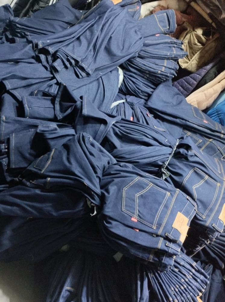 Jeans Corte Levis  Talle Especial - Imagen 3