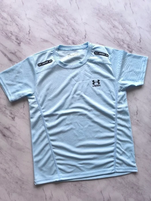 Remera Under