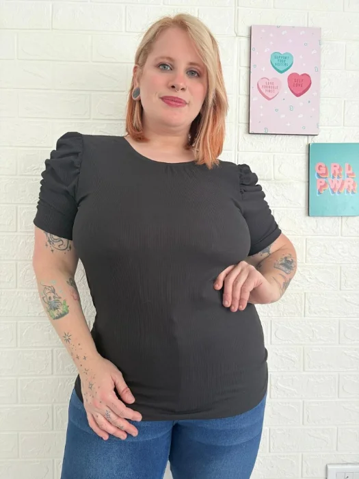 Remera Manga Princesa Cuello Redondo de Morley
