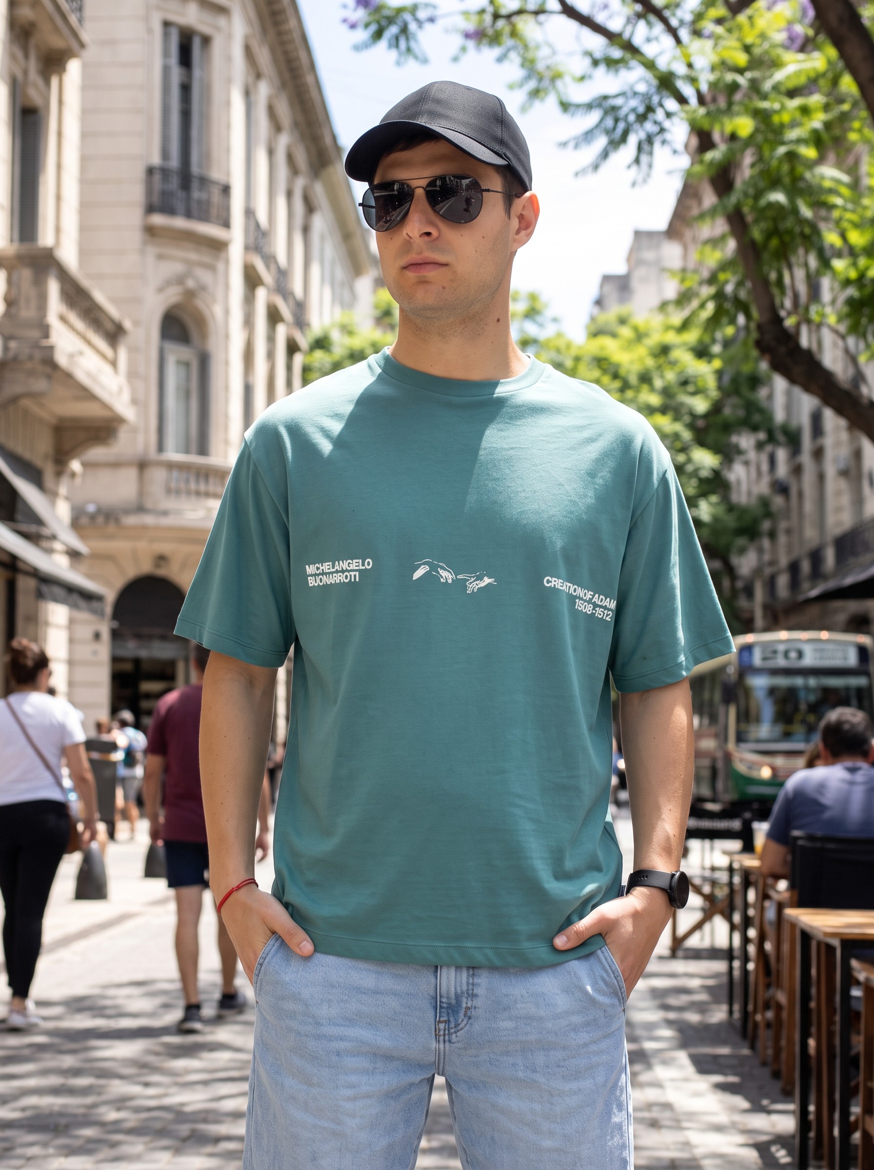 Art 8917  Remera Destapada Adam Manos - Modelos%20Fashion%20IA-7fa0ede0-8b03-4258-9d57-9fff7002a894%20(Modelos%20Fashion%20IA).jpg