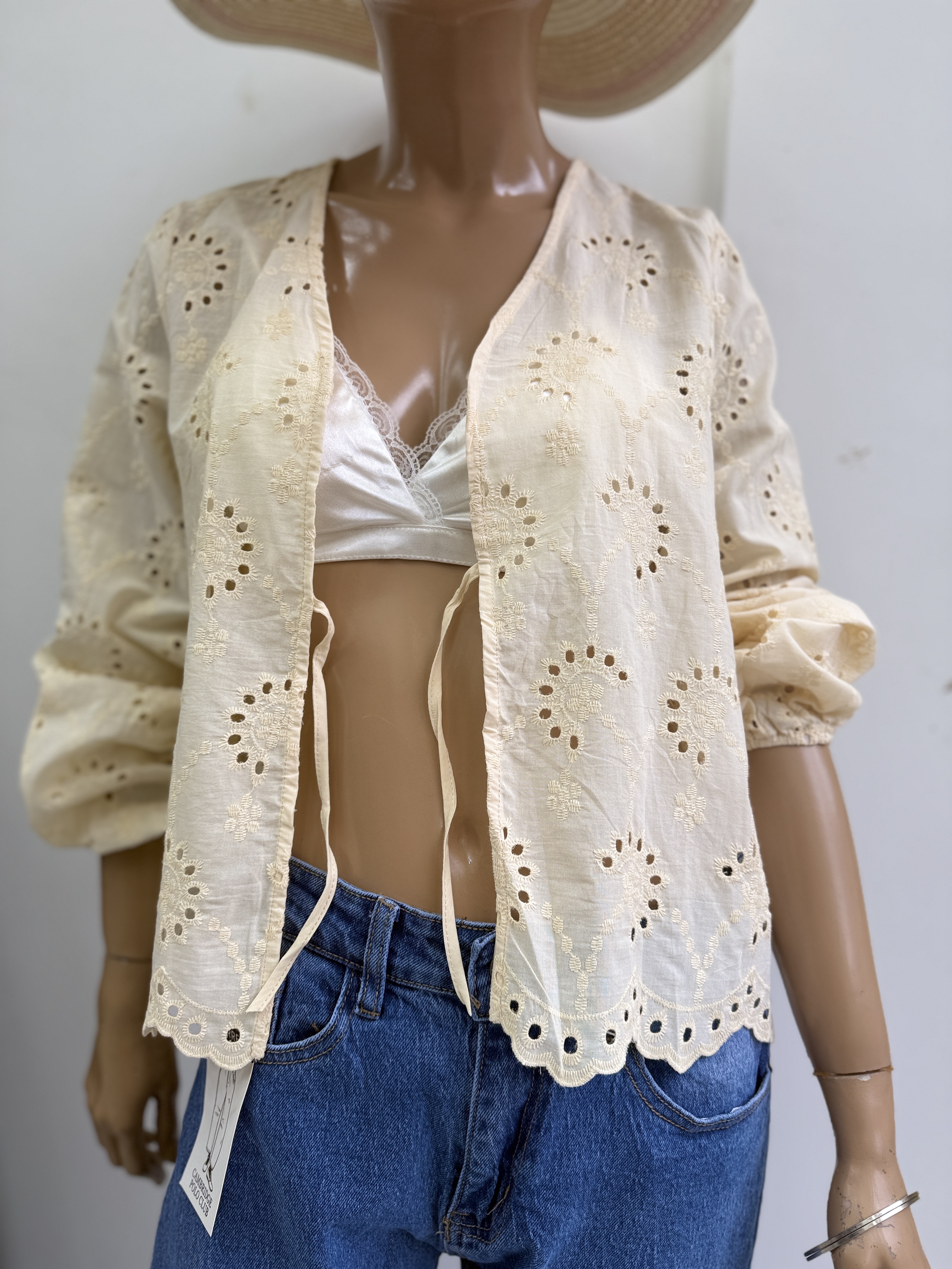 Blusa Broderie Importada - IMG_4185.jpeg