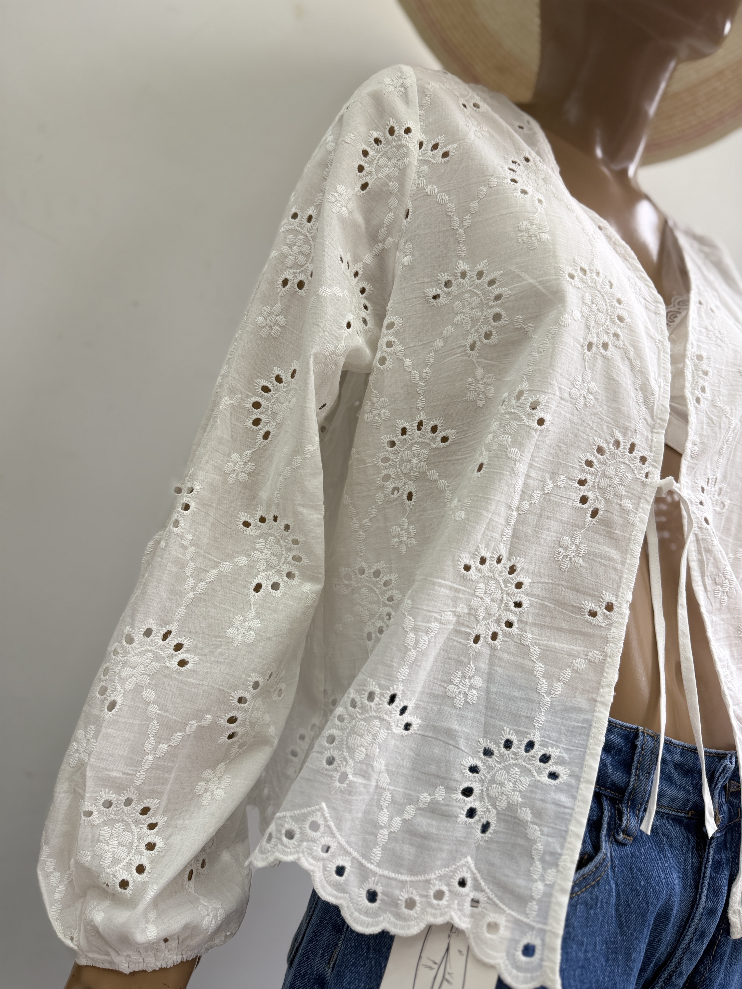 Blusa Broderie Importada - IMG_4177.jpeg