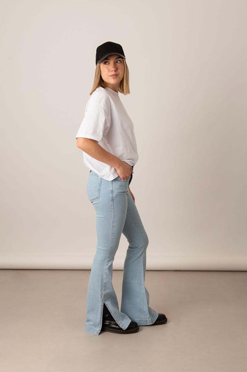 Promo Jean Oxford con Tajo - WhatsApp%20Image%202026-06-26%20at%2012.59.20%20PM%20(1).jpeg