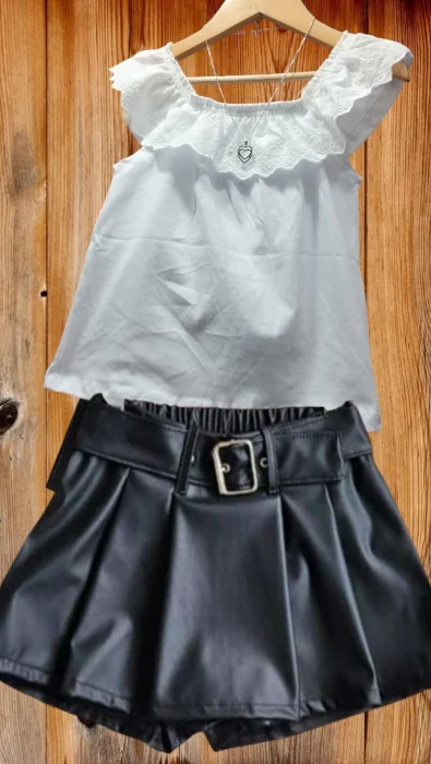 Shorts  Pollera de Cuerina