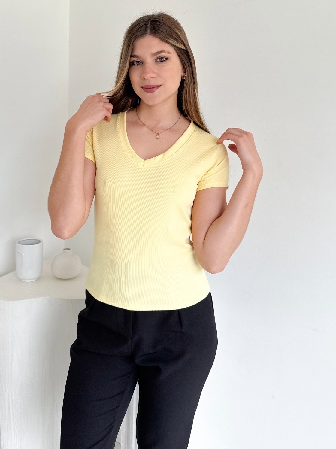 Remera Cuello V Rib - Imagen 3