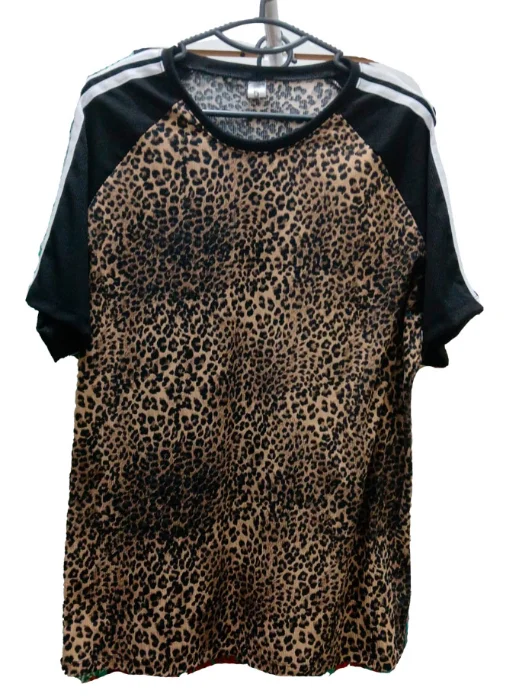 Remeras Animal Print con Vivo