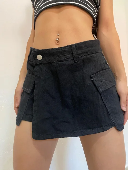 Short Pollera Erola Black Rígida Cargo 8