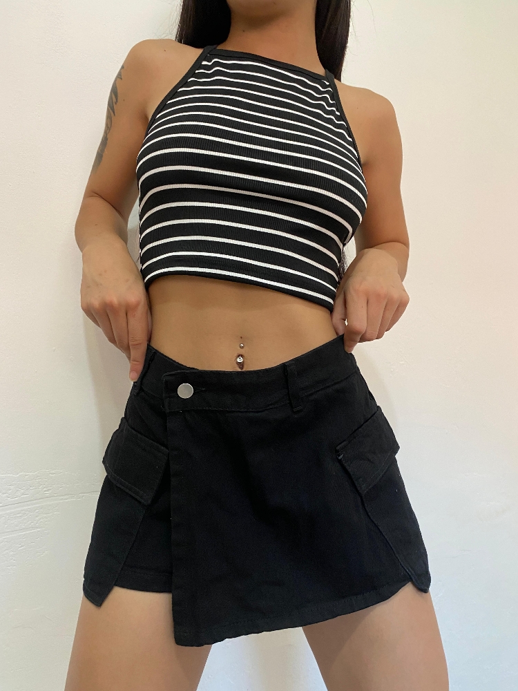 Short Pollera Erola Black Rígida Cargo 8 - Imagen 6