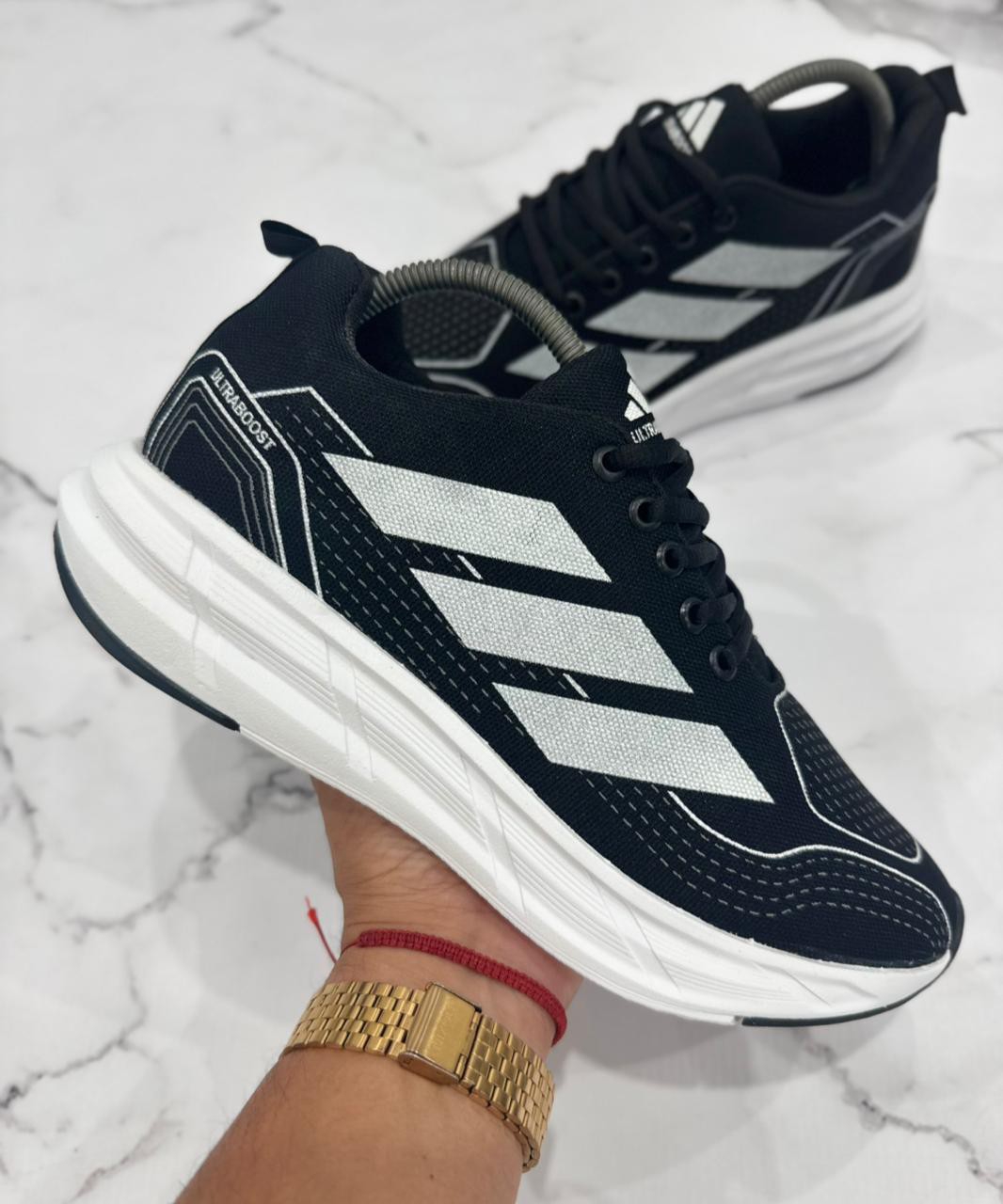 Adidas Ultraboost Rojo - Imagen 3