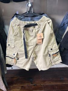 Bermuda de Gabardina con Cinturon