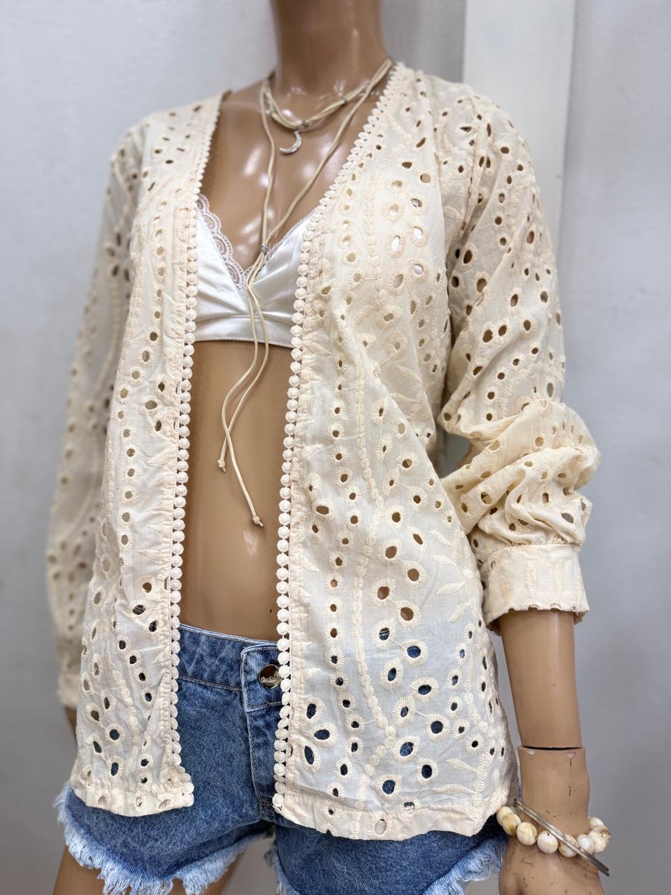 Kimono Yomi Broderie Importado - 7c1311ab-c9ff-4b5d-9678-5c2db52ac659.jpeg