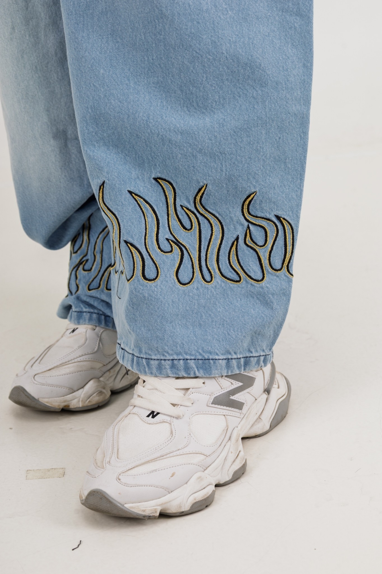 Jeans Bagi Pants de Hombre Art Golden Flame - Imagen 8