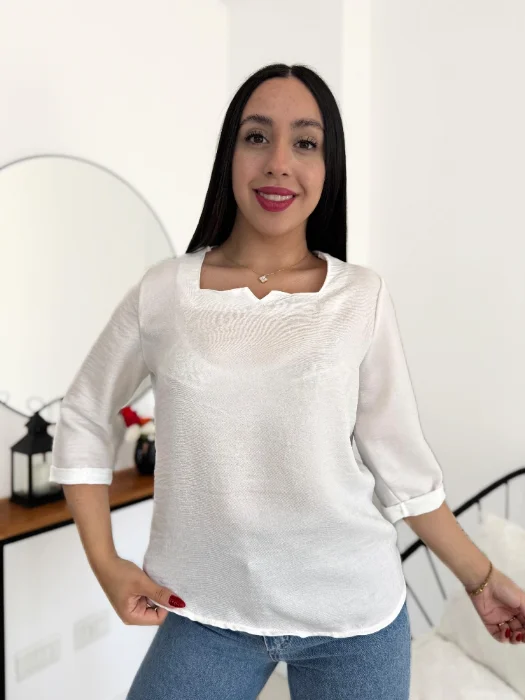 Blusa Escote Princesa