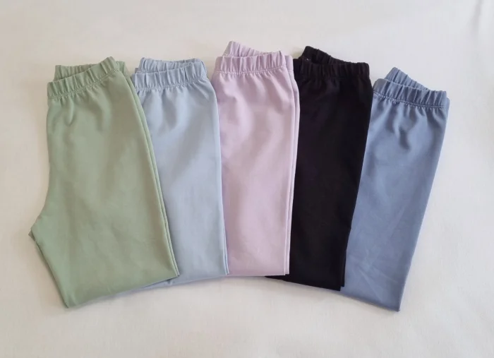 Calzas Lisas de Algodón con Lycra para Niñas