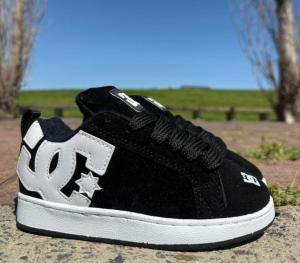 Zapatillas Dc Niño - Miniatura 2
