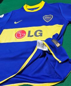 Camiseta Retro - Miniatura 2
