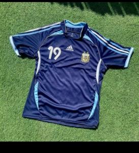Camiseta Retro - Miniatura 6