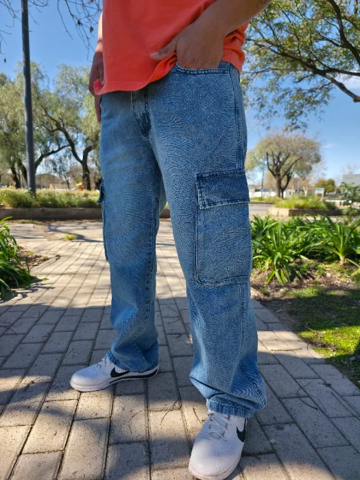 Pantalón Baggy Cargo