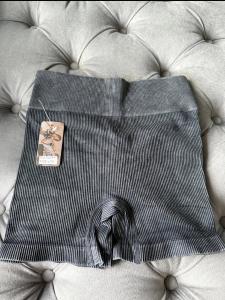 Short Deportivo Prelavado ~ Total Black