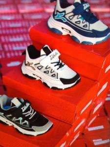 Zapatillas de Niño Sport con .abrojo